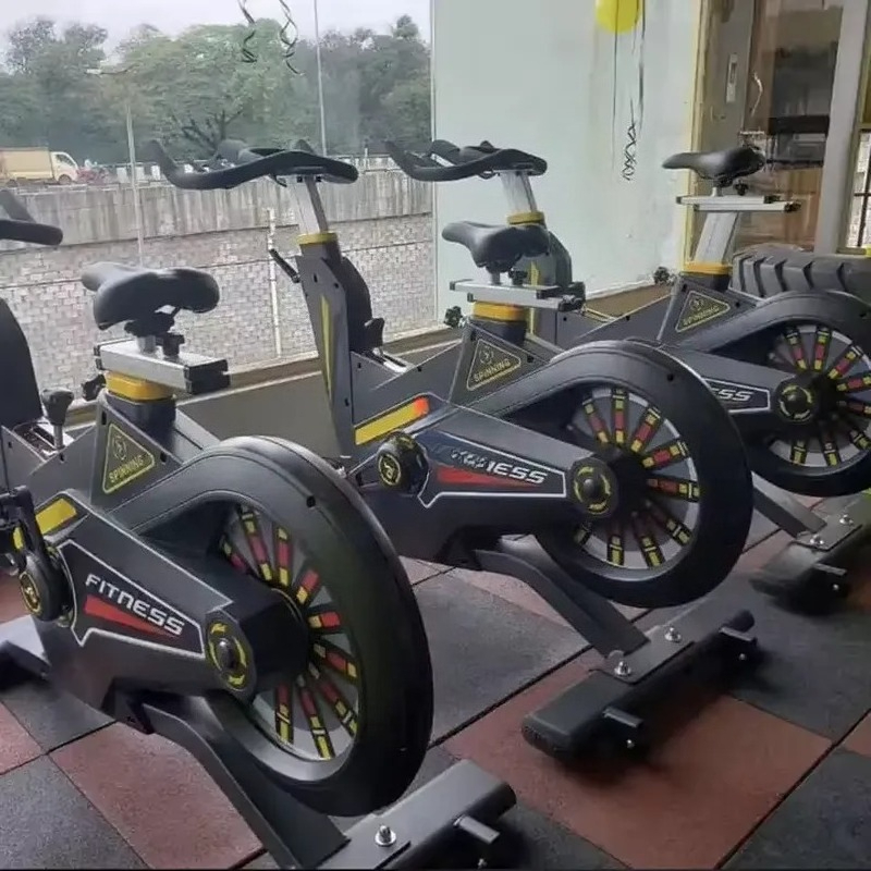 Profesjonalny rower spinningow – Home Gym Workout Equipment recenzja i cena